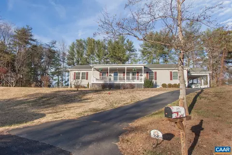 3545 Springfield Rd, Charlottesville, VA 22911 photo 2