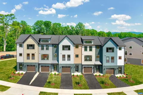 1822 Fowler St, Charlottesville, VA 22901