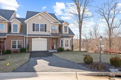 234 Forest Ridge Rd, Staunton, VA 24401