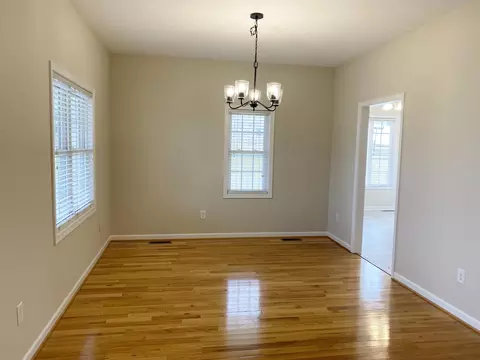 33 Stone Dr, Stuarts Draft, VA 24477 photo 9