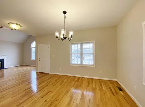 33 Stone Dr, Stuarts Draft, VA 24477 photo 5