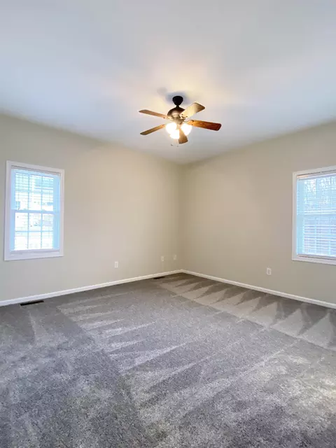 33 Stone Dr, Stuarts Draft, VA 24477 photo 17
