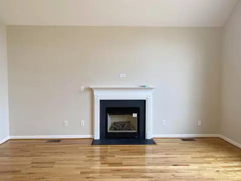33 Stone Dr, Stuarts Draft, VA 24477 photo 8