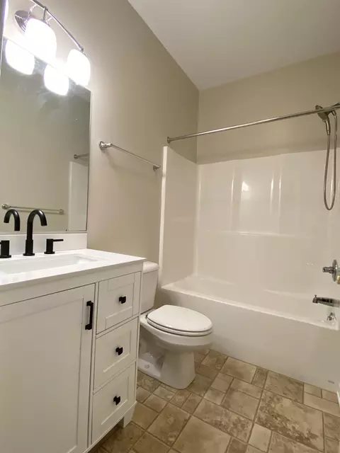 33 Stone Dr, Stuarts Draft, VA 24477 photo 16