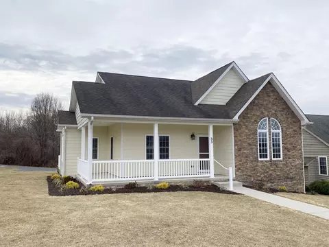 33 Stone Dr, Stuarts Draft, VA 24477 photo 1