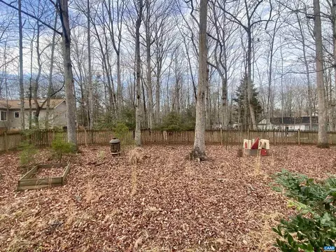 12 Maplevale Dr, Palmyra, VA 22963 photo 11