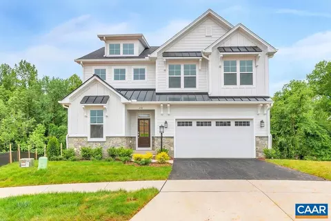 821 Arboleda Dr, Crozet, VA 22932