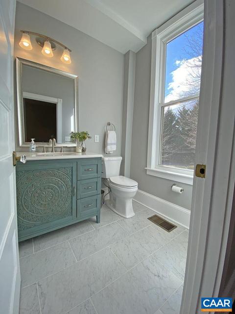 260 N Main St, Amherst, VA 24521 photo 24