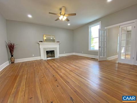 260 N Main St, Amherst, VA 24521 photo 7