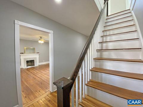 260 N Main St, Amherst, VA 24521 photo 6
