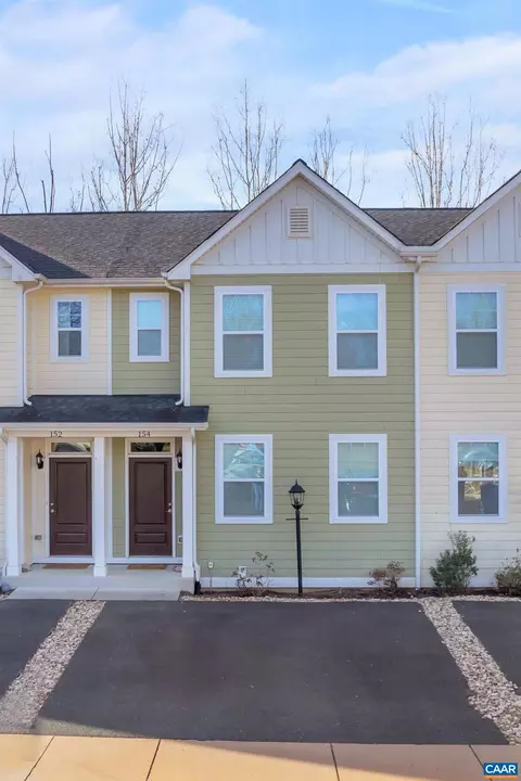 154 Longwood Dr, Charlottesville, VA 22903
