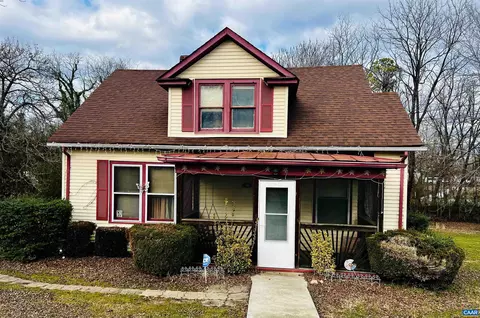 84 Hancock St, Dillwyn, VA 23936