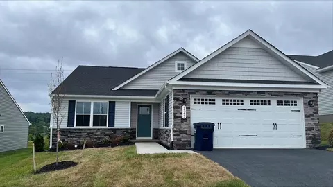 3745 Mayfield Rd, Harrisonburg, VA 22801