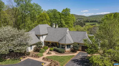 3350 Woodcreek Dr, Charlottesville, VA 22911