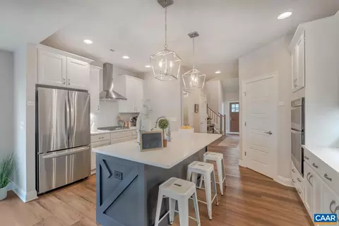 3370 Crosscreek Pl, Charlottesville, VA 22911