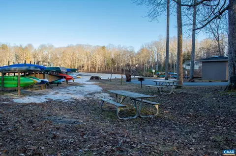39 Forest Dr, Palmyra, VA 22963 photo 8