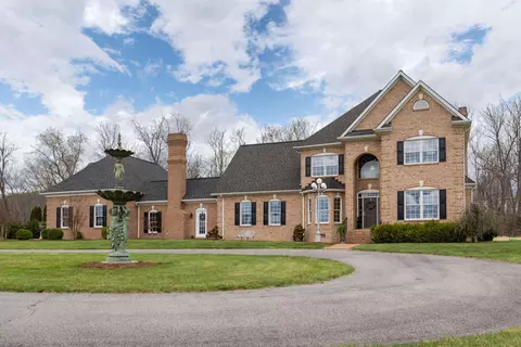2225 Borden Grant Trl, Fairfield, VA 24435
