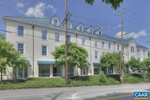 1001 E Market St E #4, Charlottesville, VA 22902
