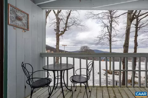 247 Timbers Condos, Roseland, VA 22967