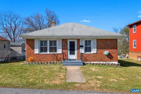 619 N Bayard Ave N, Waynesboro, VA 22980