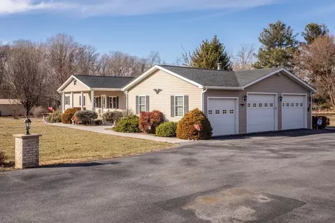 212 Stull Run Ln, Grottoes, VA 24441