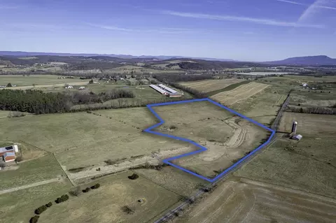 000 Buckley Rd, Timberville, VA 22853