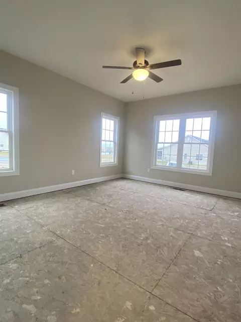 191 Stone Dr, Stuarts Draft, VA 24477 photo 9
