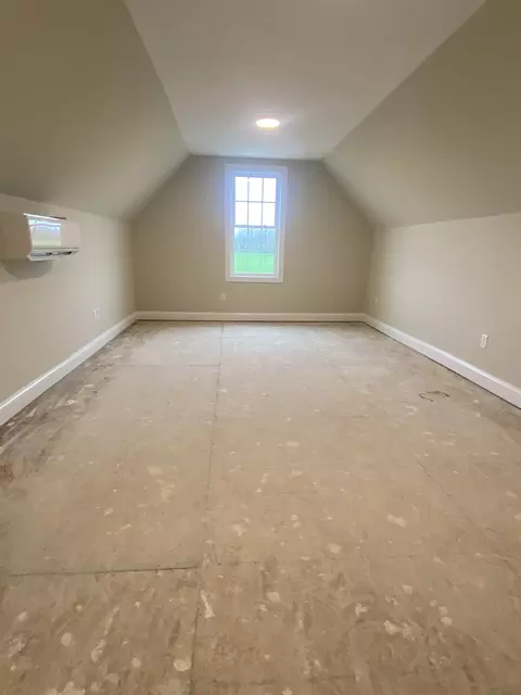 191 Stone Dr, Stuarts Draft, VA 24477 photo 13