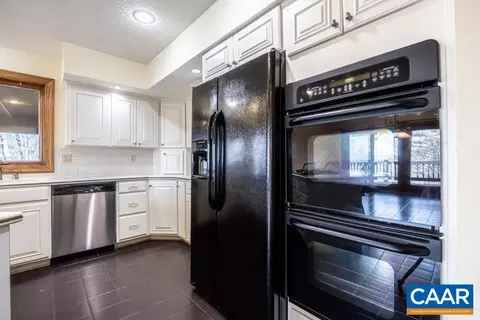 221 Arrowroot Dr, Lyndhurst, VA 22952 photo 19