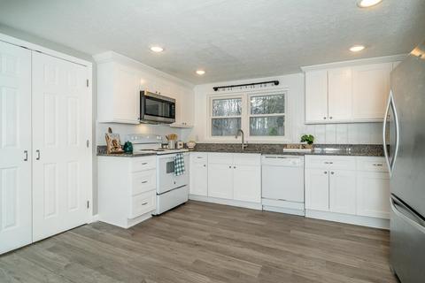 5002 E Point Rd, Elkton, VA 22827 photo 2