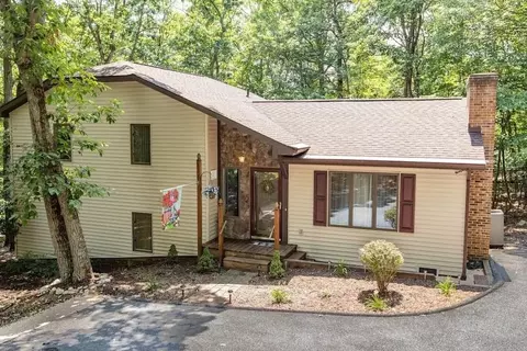 135 Inglewood Ct, Mcgaheysville, VA 22840