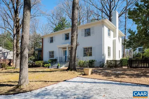 1630 Brandywine Dr, Charlottesville, VA 22901