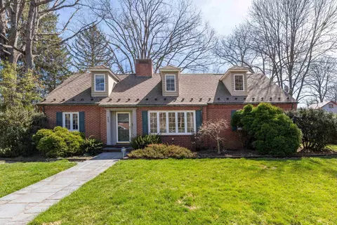 660 Locust Ave, Waynesboro, VA 22980