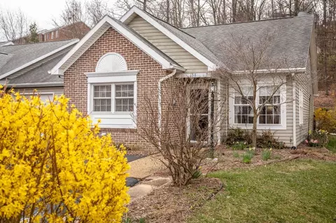 138 Emerald Dr, Harrisonburg, VA 22801