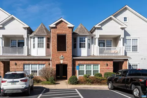 1055 Weybridge Ct #306, Charlottesville, VA 22911
