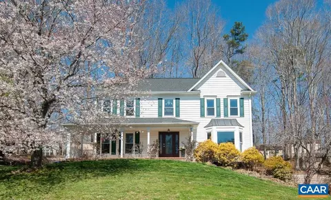 2765 Peppervine Ct, Charlottesville, VA 22911