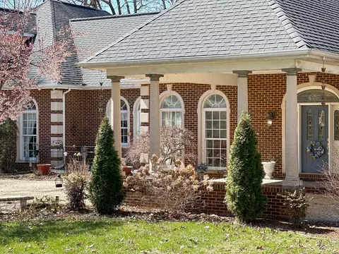 201 Meadow Beauty Ct, Waynesboro, VA 22980