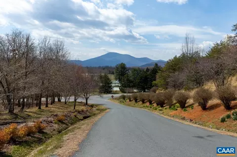 460 Cedar Glen Close, Nellysford, VA 22958