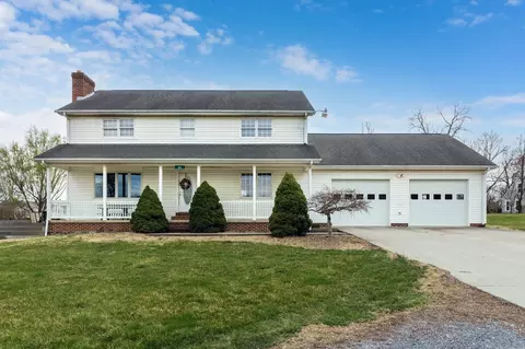 86 Church Hill Ln, Fishersville, VA 22939