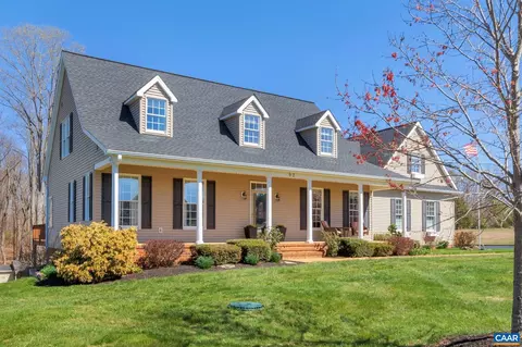 92 Meghans Ln, Zion Crossroads, VA 22942