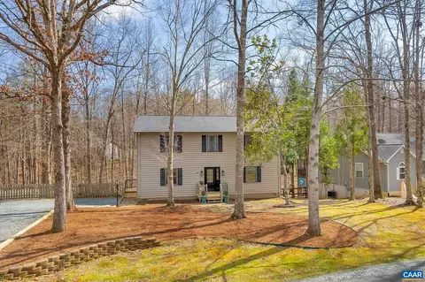 15 Sandy Beach Ct, Palmyra, VA 22963