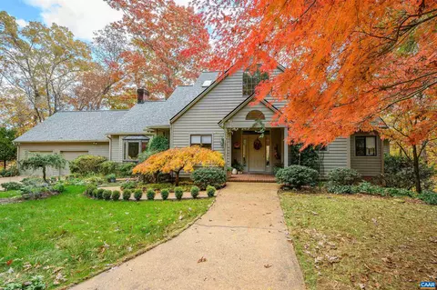 1334 Pendleton Ct, Charlottesville, VA 22901