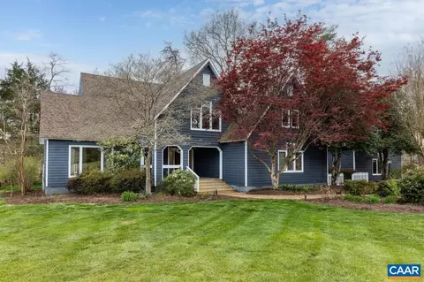 1162 Stoney Crk W, Nellysford, VA 22958