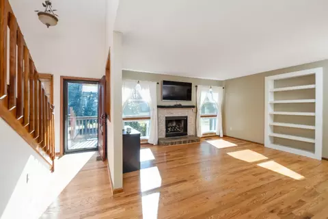 265 Falling Rock Dr, Stuarts Draft, VA 24477 photo 2
