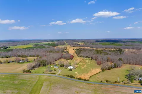 365 Kidds Dairy Rd, Scottsville, VA 24590