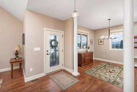 107 Stone Dr, Stuarts Draft, VA 24477 photo 10