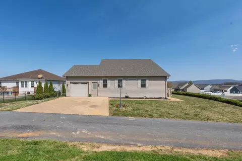 107 Stone Dr, Stuarts Draft, VA 24477 photo 63