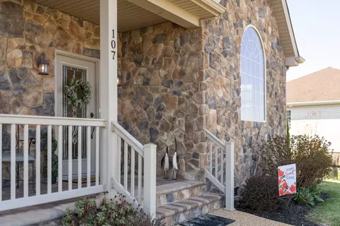 107 Stone Dr, Stuarts Draft, VA 24477 photo 7