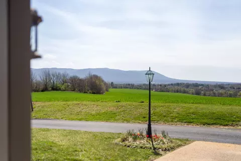 107 Stone Dr, Stuarts Draft, VA 24477 photo 64