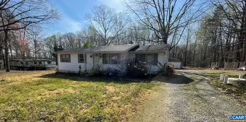 738 Roundabout Rd, Louisa, VA 23093 photo 1